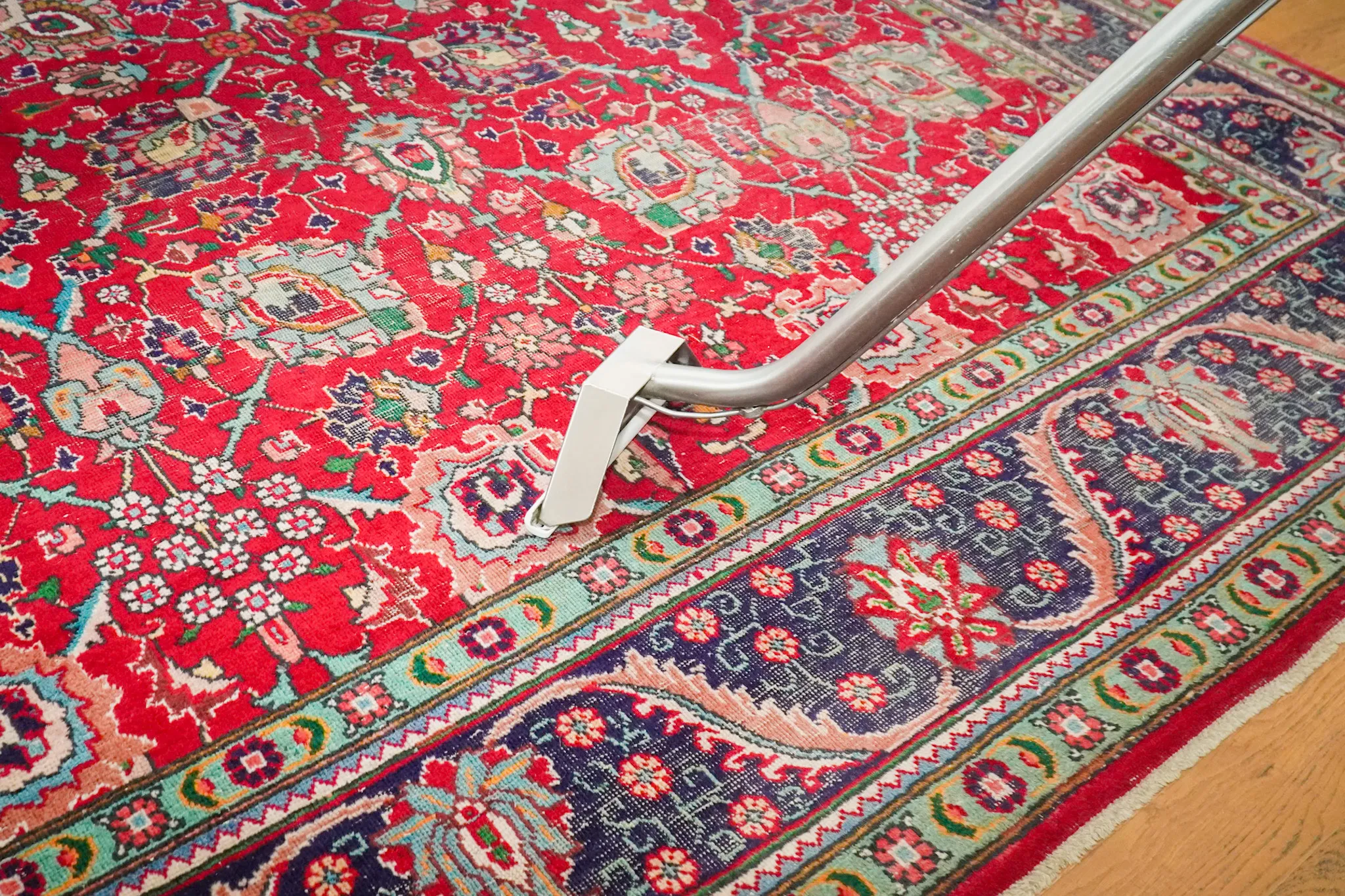 Professional carpet repair and stretching in Savannah, GA